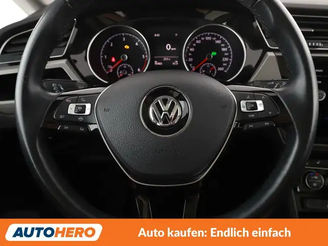Volkswagen Touran view 19