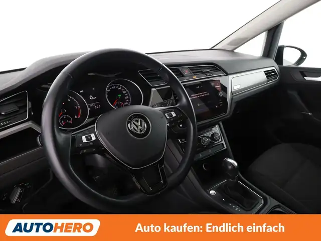 Volkswagen Touran view 11