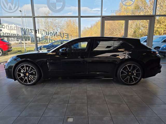 Porsche Panamera Sport Turismo 4 E-Hybrid Platinum Editi