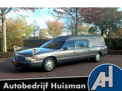 Cadillac Rouwauto || Begrafenisauto || Lijkwagen 4.6 Automa