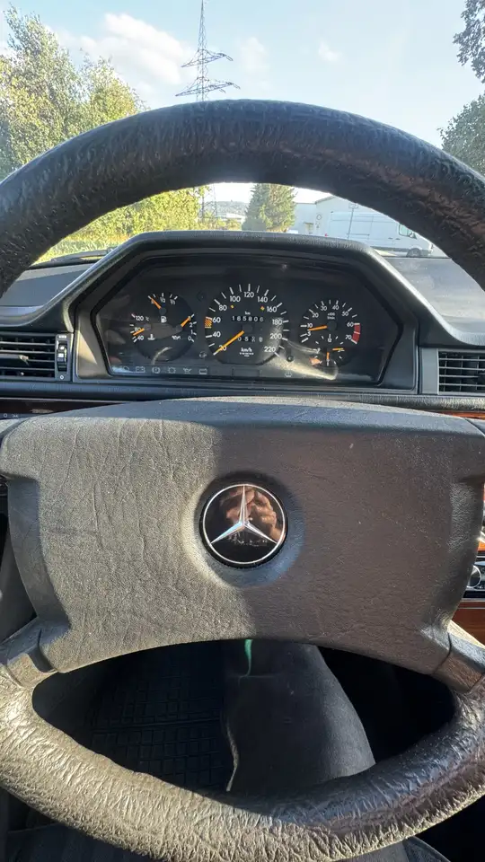 Mercedes-Benz E 230 Autom. SSD Euro2 Kat Top Zustand Org.165tkm, foto 9