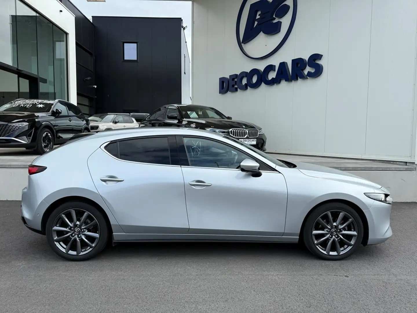 Mazda 3 Carplay - Airco - leder Grigio - 2