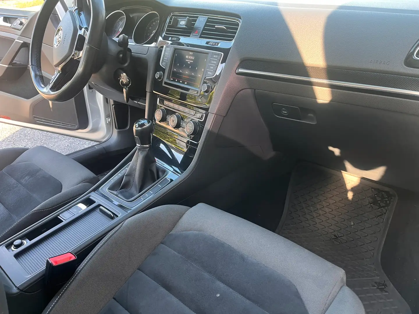 Volkswagen Golf Golf 1.6 TDI 90 FAP CR Confortline - 2