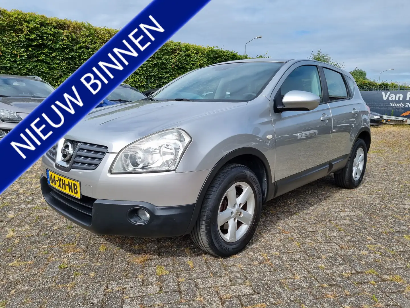 Nissan Qashqai 1.6 Acenta ✅DEALER ONDERHOUDEN! ✅AIRCO ✅NIEUWE APK Gris - 1