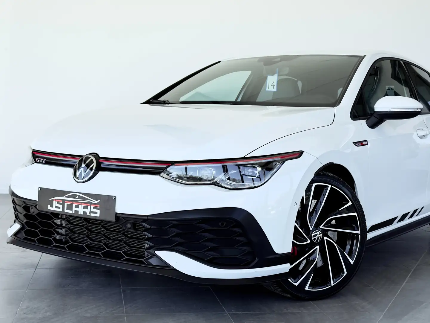 Volkswagen Golf GTI 2.0TSI DSG CLUBSPORT-HARMAN.KARDON-CARPLAY-CAMERA Wit - 2