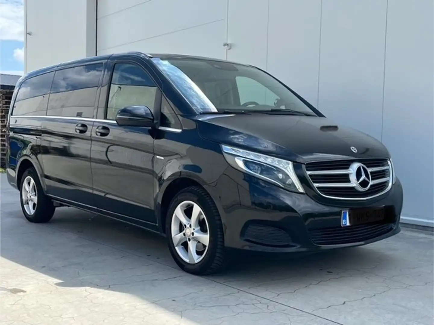 Mercedes-Benz V 200 V 200 (BlueTEC) d lang 7G-TRONIC Avantgarde Noir - 2