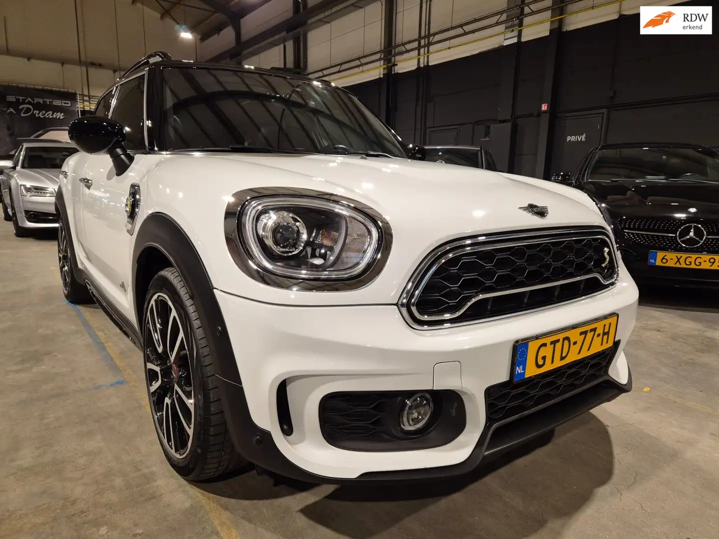 MINI Cooper SE Countryman Mini 2.0 ALL4 Chili - JCW Pakket - Panoramadak - H Bílá - 1