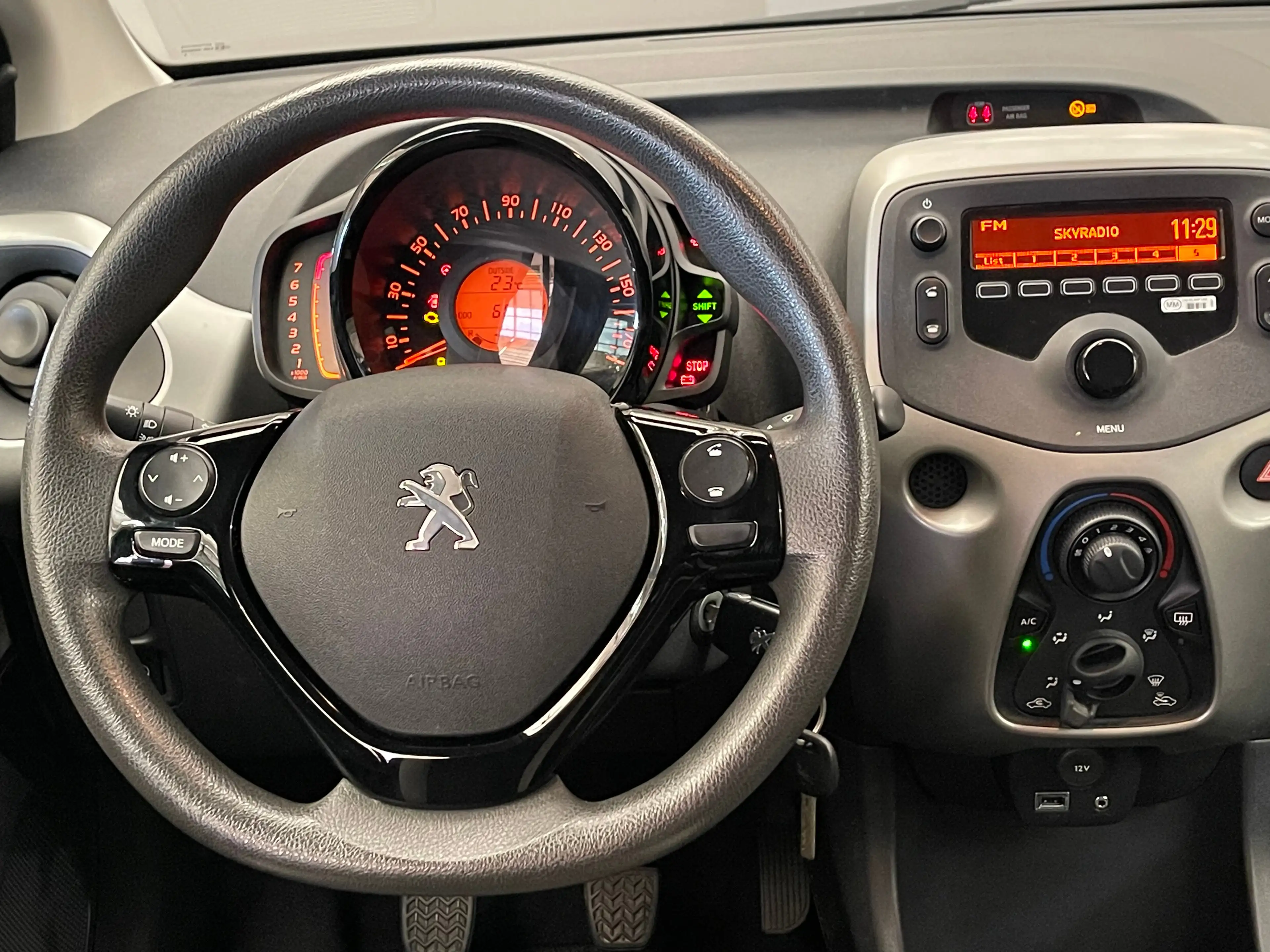 Peugeot 108 1.0 e-VTi Active TOP! Bluetooth | Airco | Elektris — photo 13
