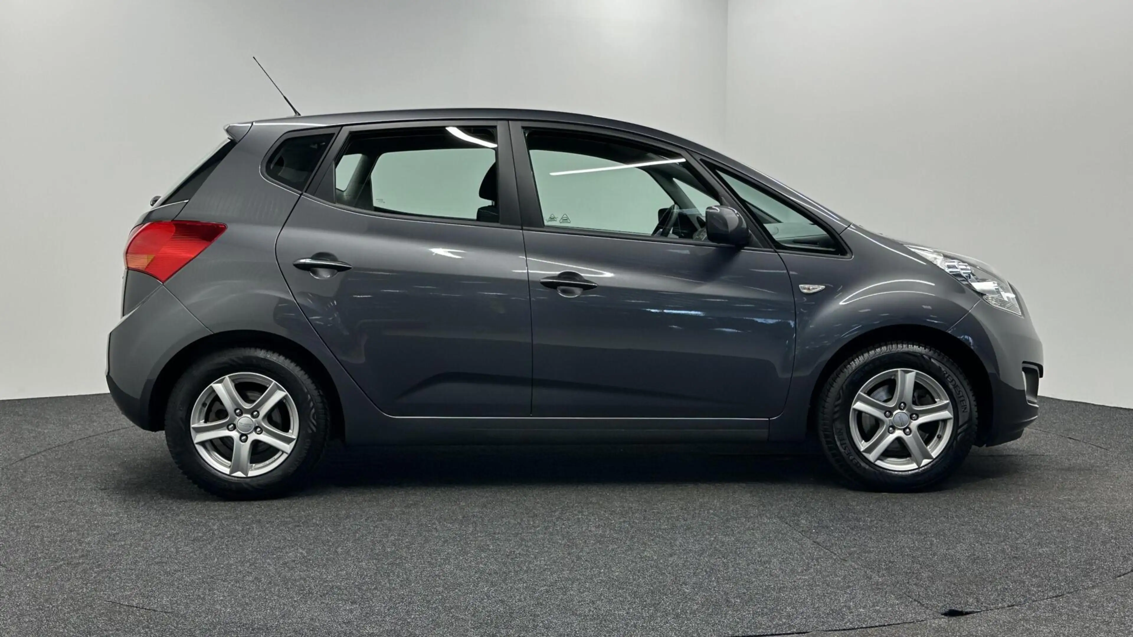 Kia Venga 1.4 CVVT Seven NAVI CAMERA ECC CRUISE LM TREKHAAK — photo 9