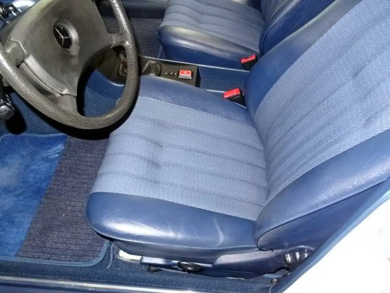 Mercedes-Benz Baureihe 123 200, foto 7
