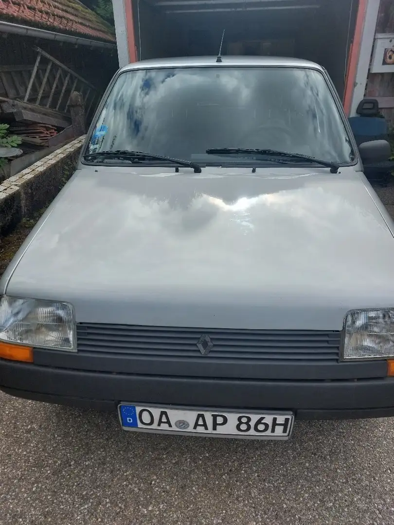 Renault R 5 Aut. Серебристый - 2