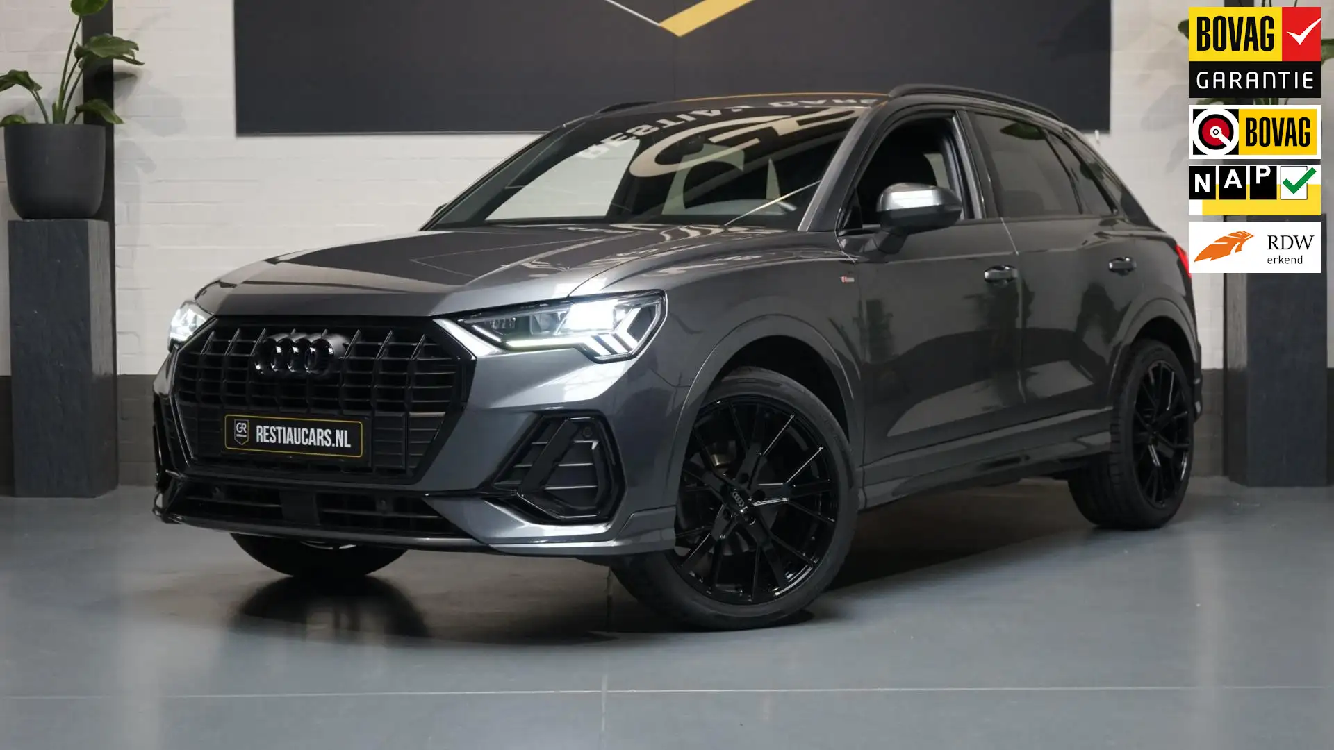 Audi Q3 35 TFSI 3x S-Line AUTOMAAT-ACC-CAMERA-DRIVE SELECT Grigio - 1