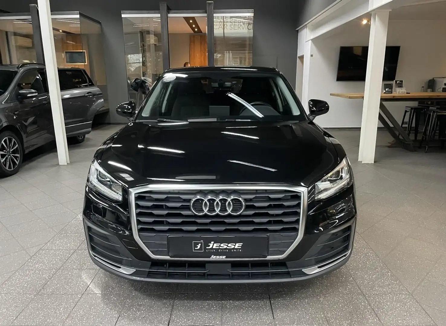 Audi Q2 1.4 TFSI basis Tempomat R.Cam AHK Nero - 2