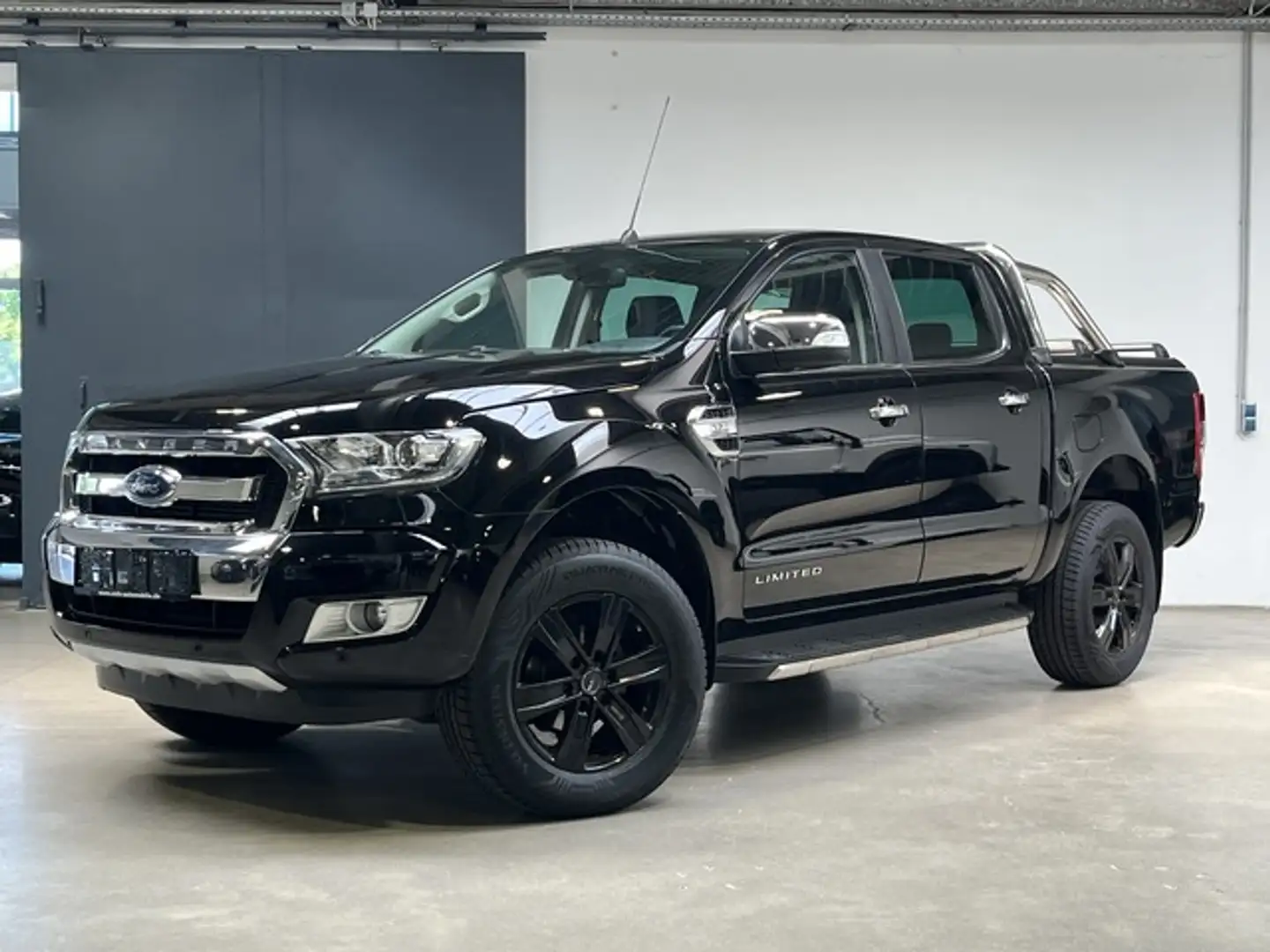 Ford Ranger 3.2  Leder Navi Mountaintop Zwart - 1