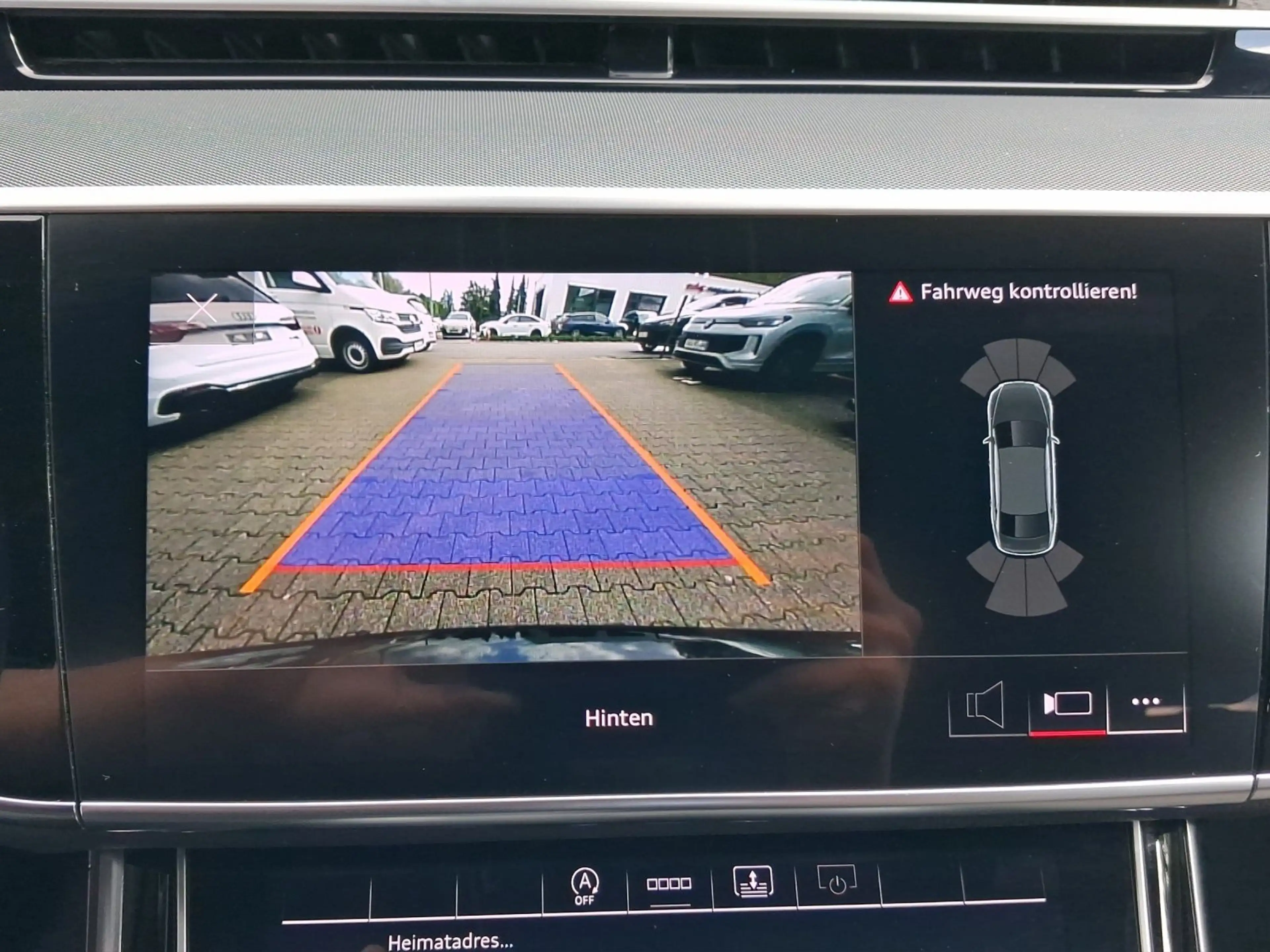 Audi A8 50 TDI Q HD-MATRIX BuO LUFT PANO LM20 — photo 12