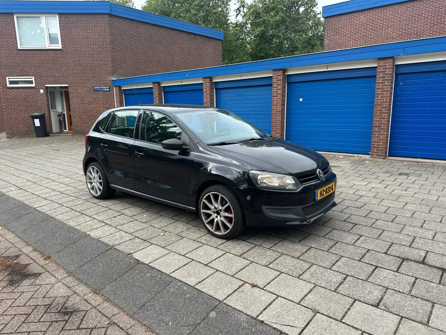 Volkswagen Polo 1.2-12V Comfortline 5drs Airco Black Magic NW APK Zwart - 2