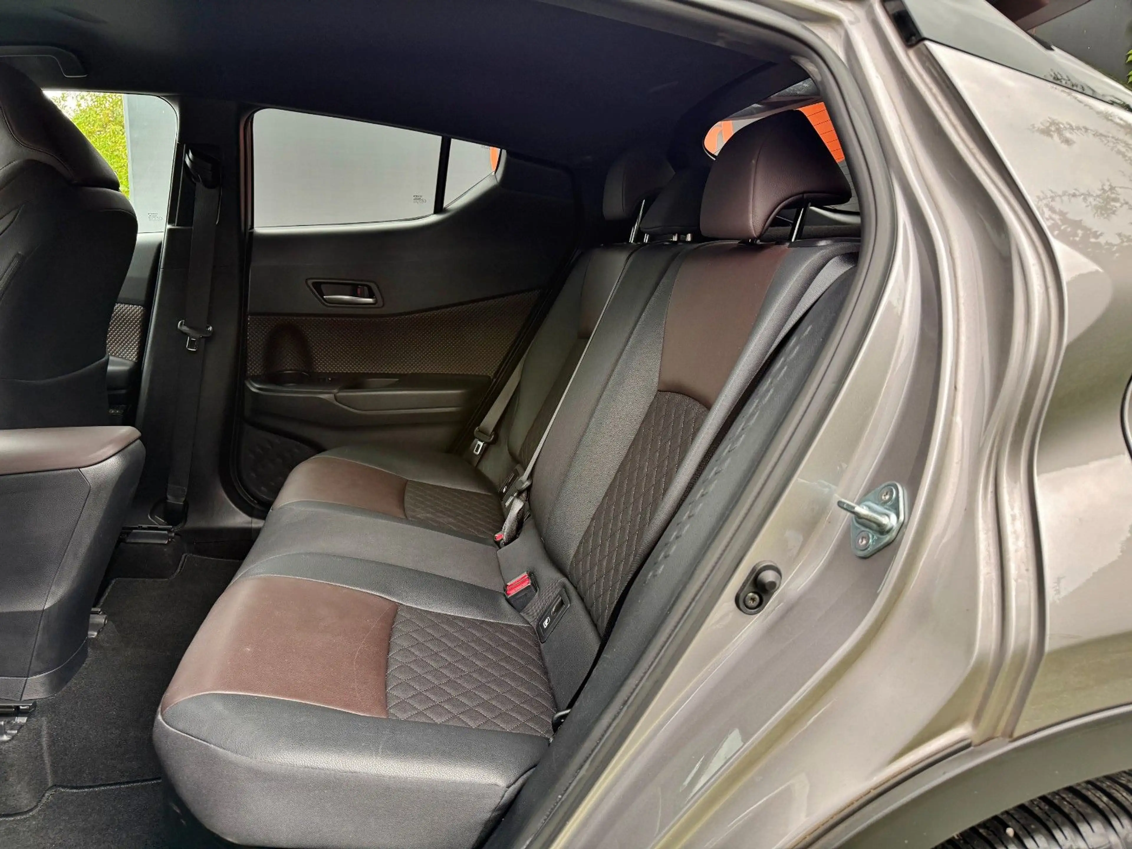 Toyota C-HR Hybrid #1HAND#TÜV#SERVICE#NAVI#KLIMA#ASSIST — photo 14