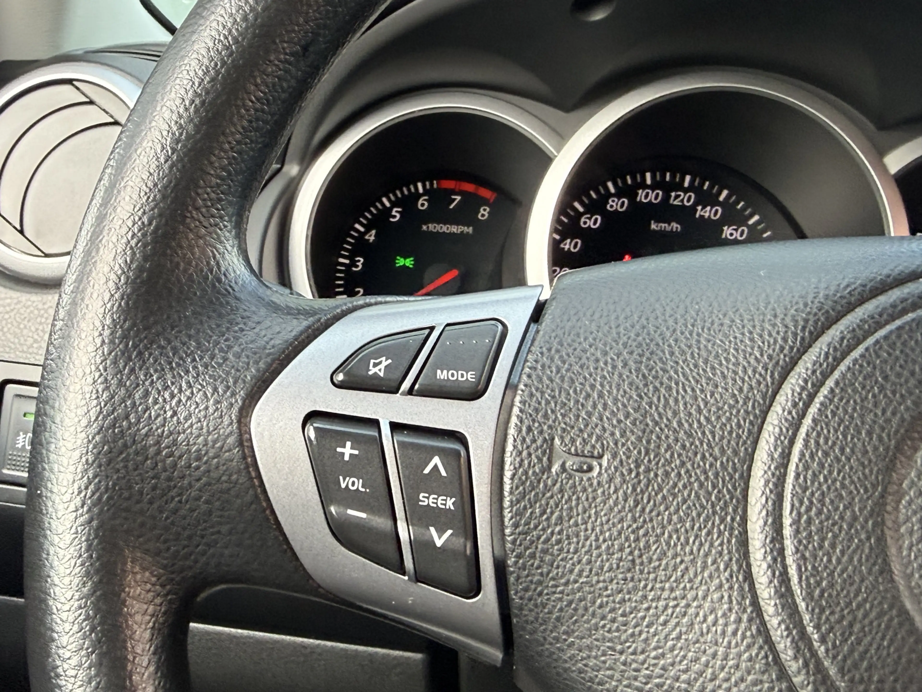 Suzuki Grand Vitara BWJ 2010 2.4 169PK Exclusive TREKHAAK | KEYLESS | — photo 13