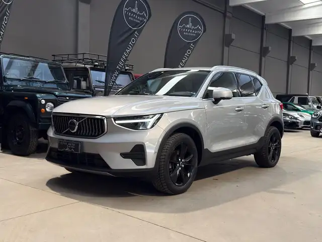 Volvo XC40 B3 automatico Plus Bright