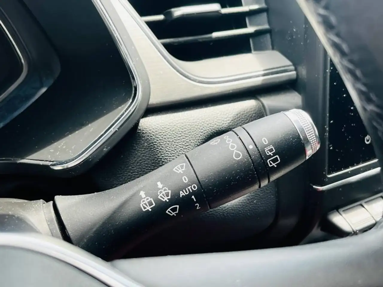 Renault Captur — photo 15