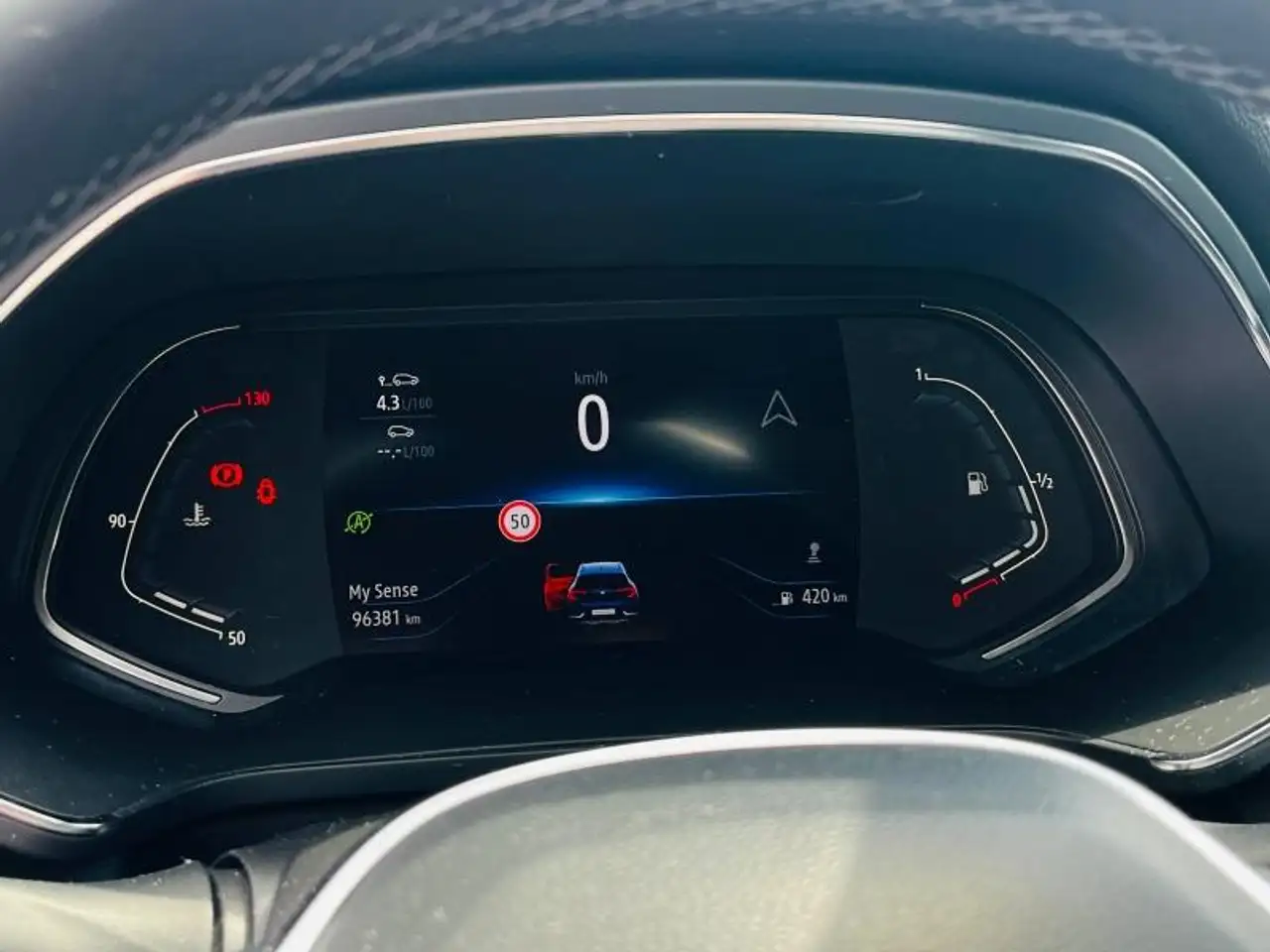 Renault Captur — photo 11