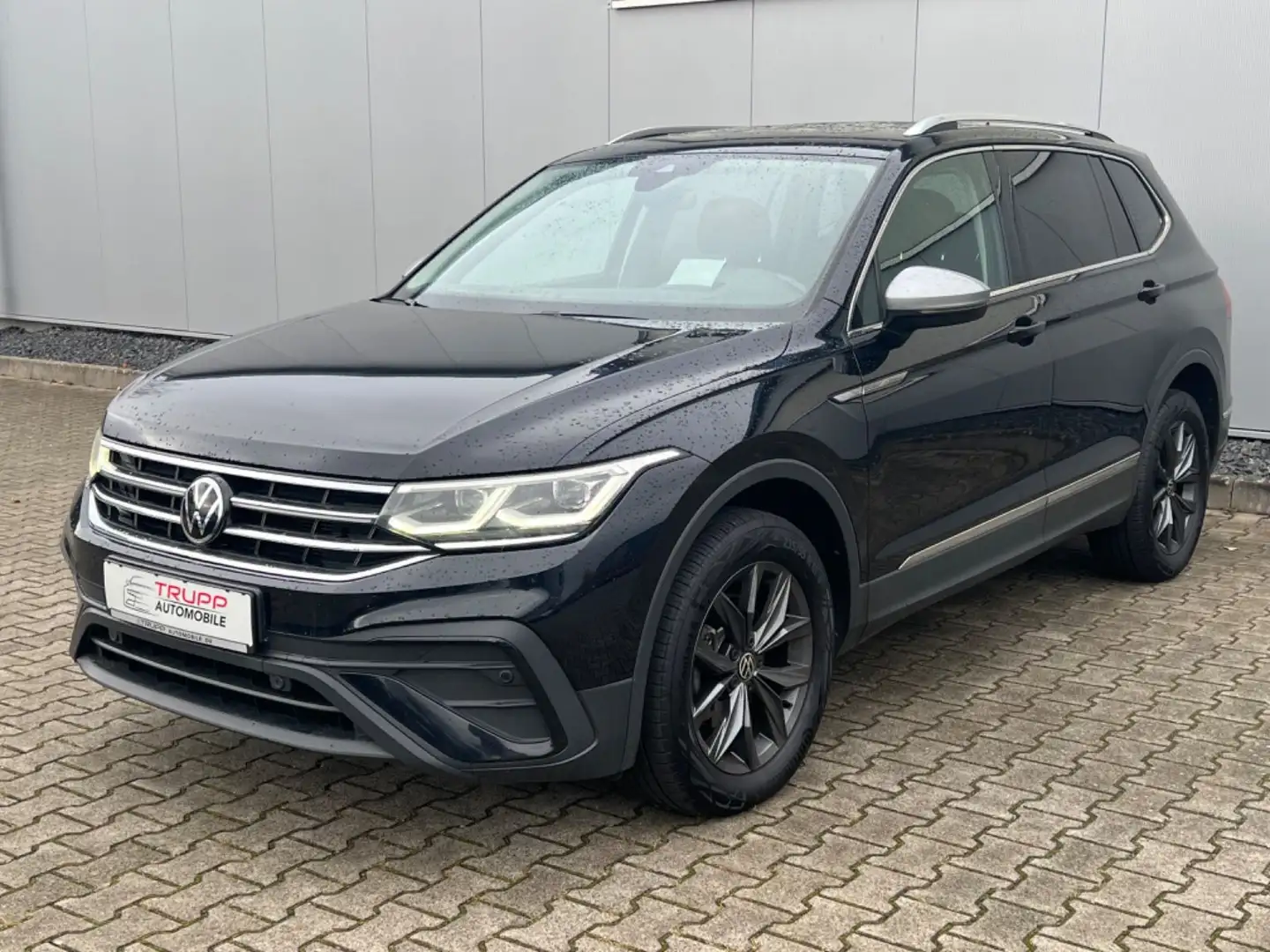 Volkswagen Tiguan Allspace 2,0TDI 4M/MATRIX/AHK/PANO/HUD Schwarz - 2