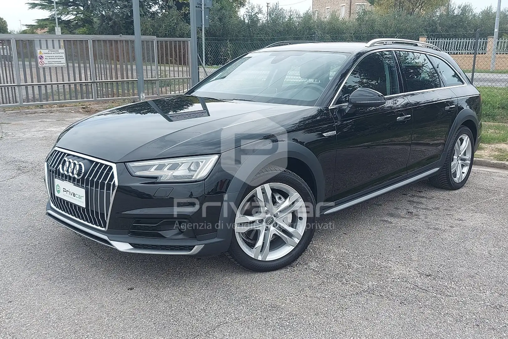 Audi A4 allroad A4 allroad 2.0 TDI 190 CV S tronic Business Noir - 1