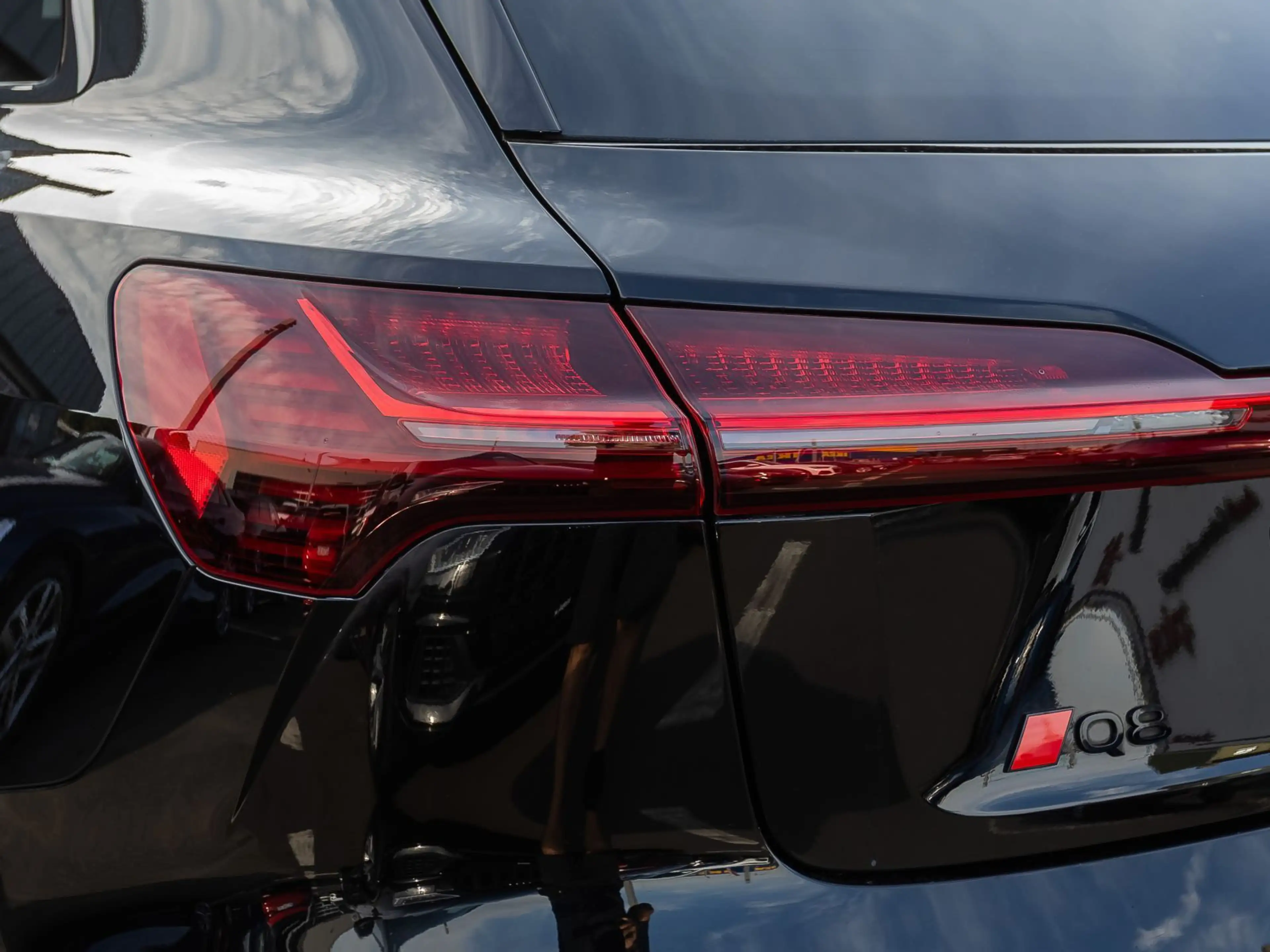 Audi Q8 e-tron S line 50 qu Navi Matrix Panorama AIR — photo 9