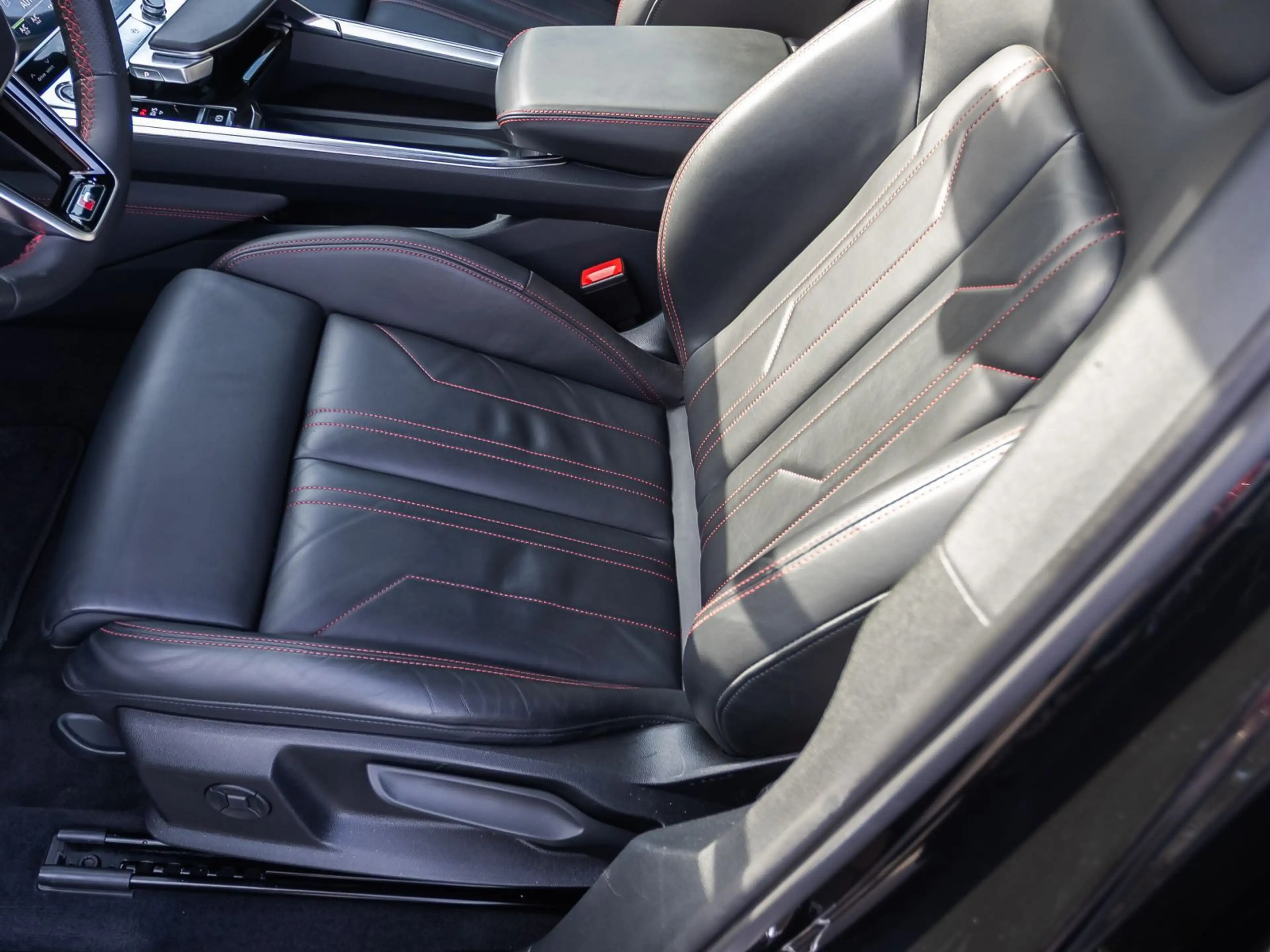 Audi Q8 e-tron S line 50 qu Navi Matrix Panorama AIR — photo 14