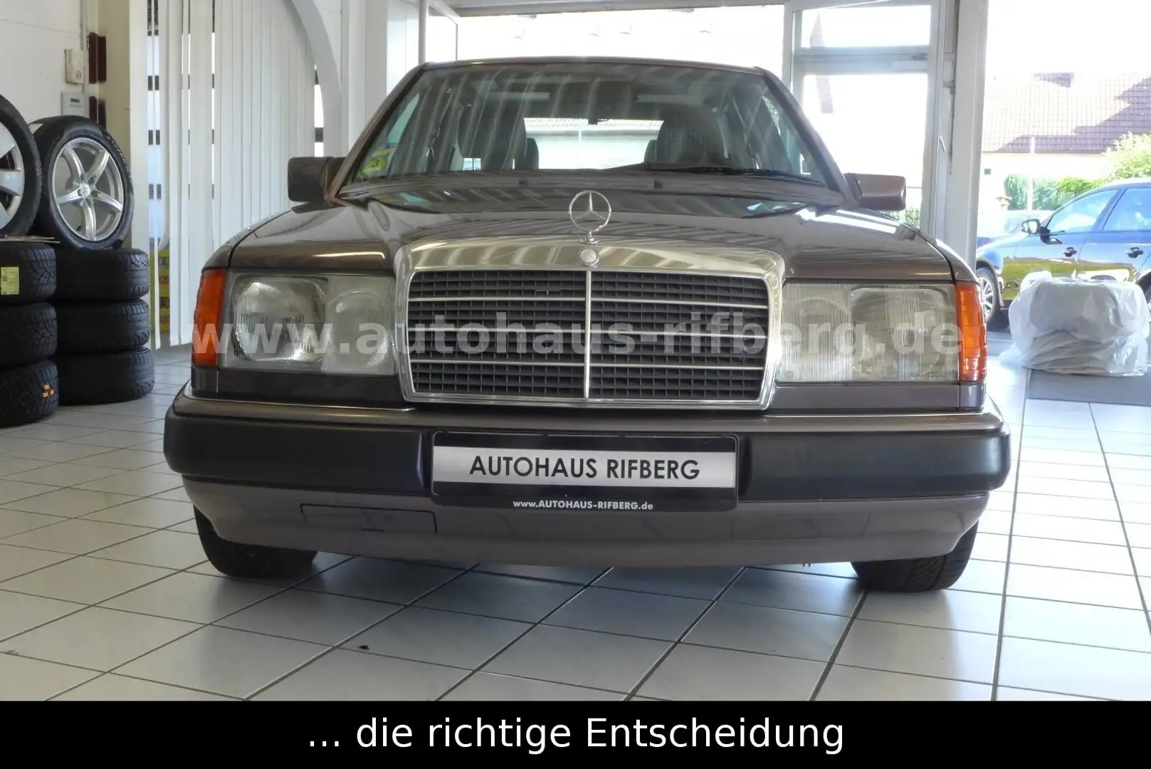 Mercedes-Benz E 200 D Automatik AHK/LM/Schiebedach elekt./eFH Violett - 2