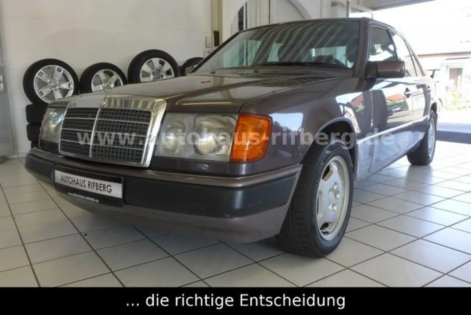 Mercedes-Benz E 200 D Automatik AHK/LM/Schiebedach elekt./eFH Violett - 1