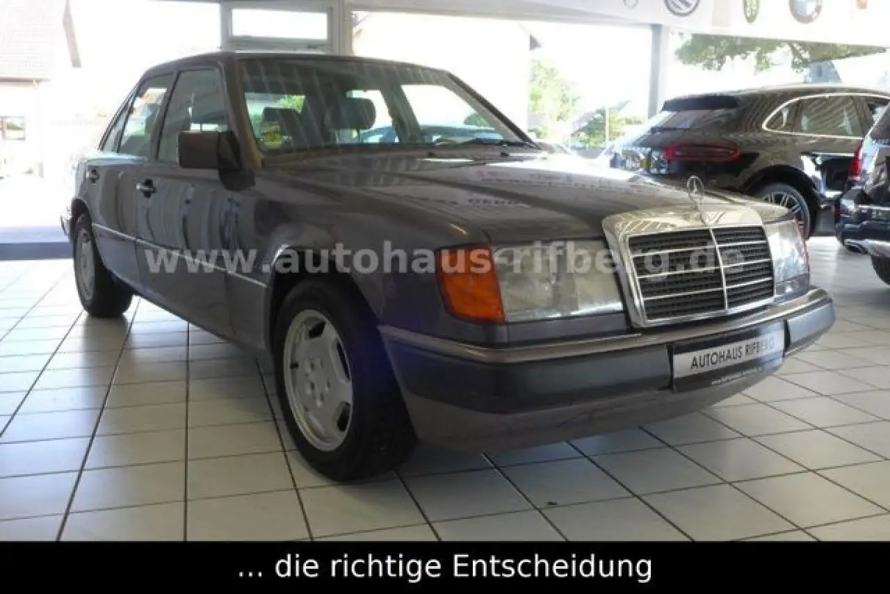 Mercedes-Benz E 200 D Automatik AHK/LM/Schiebedach elekt./eFH, foto 3