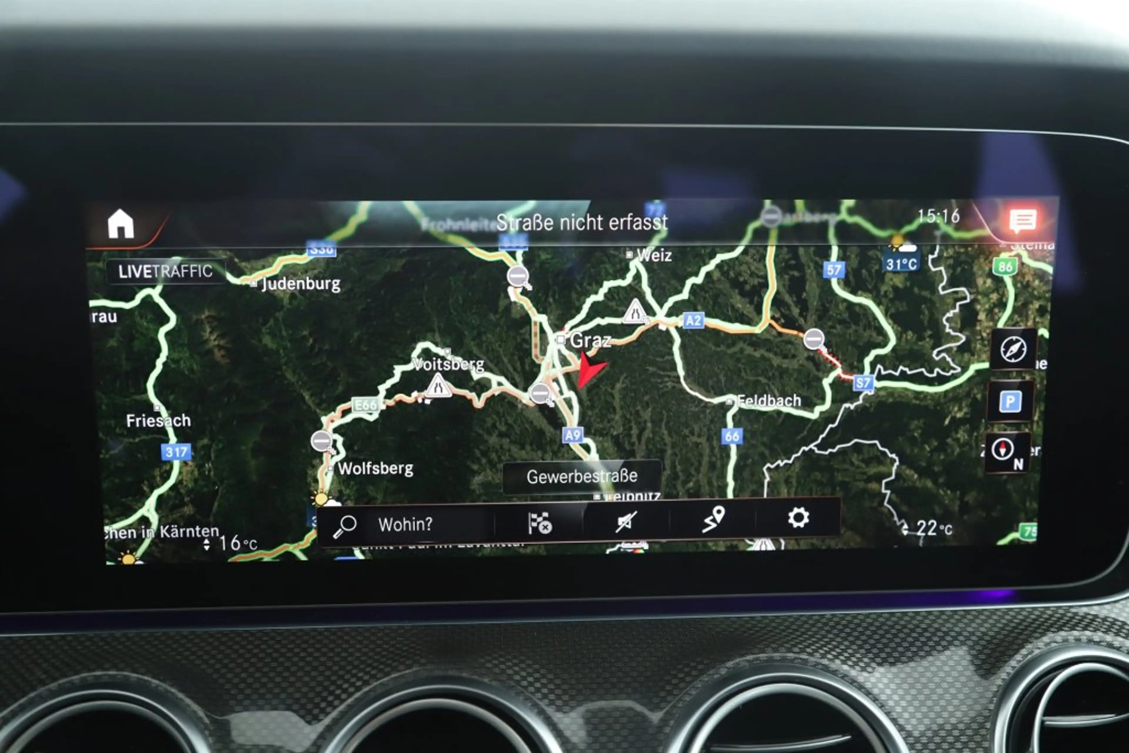 Mercedes-Benz E 300 de PHEV 4MATIC Autom AVANTGARDE LED WIDESCREEN NAVI TEILLEDE — photo 15