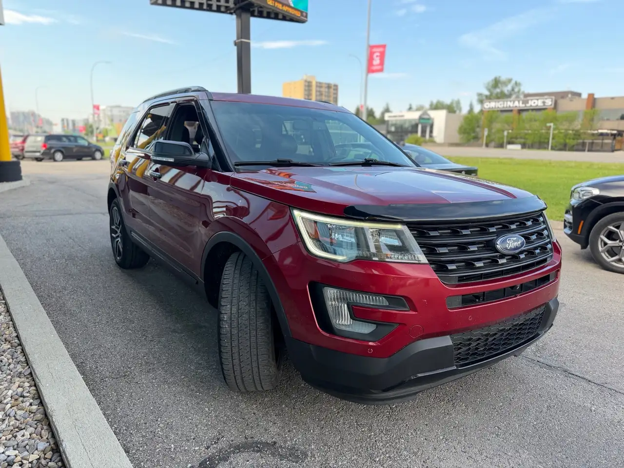 Ford Explorer снимка Ford Explorer