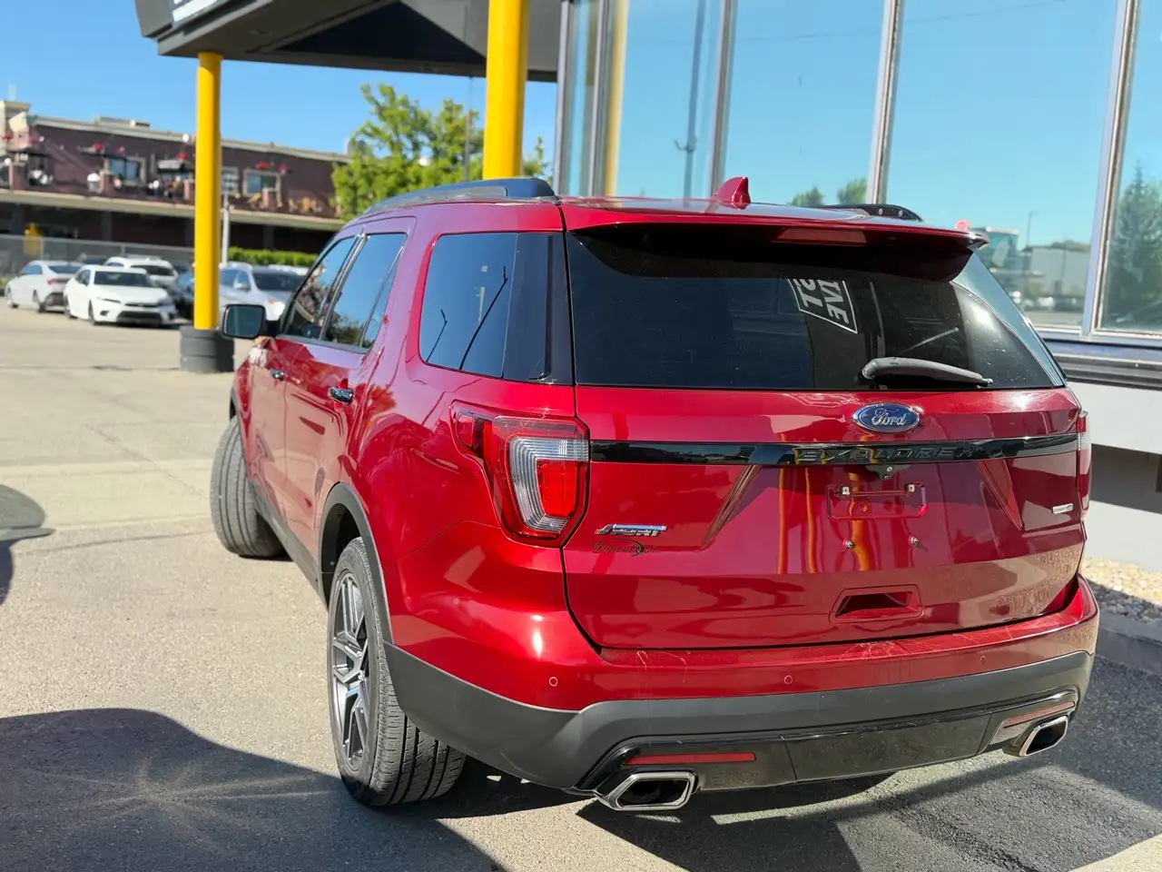 Ford Explorer снимка Ford Explorer