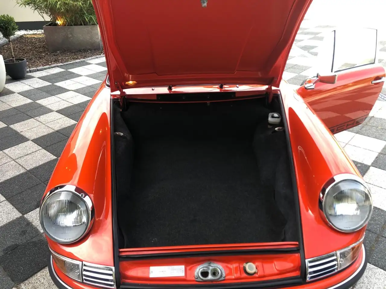 Porsche 911 T Coupe 2.4 Ölklappe, foto 10