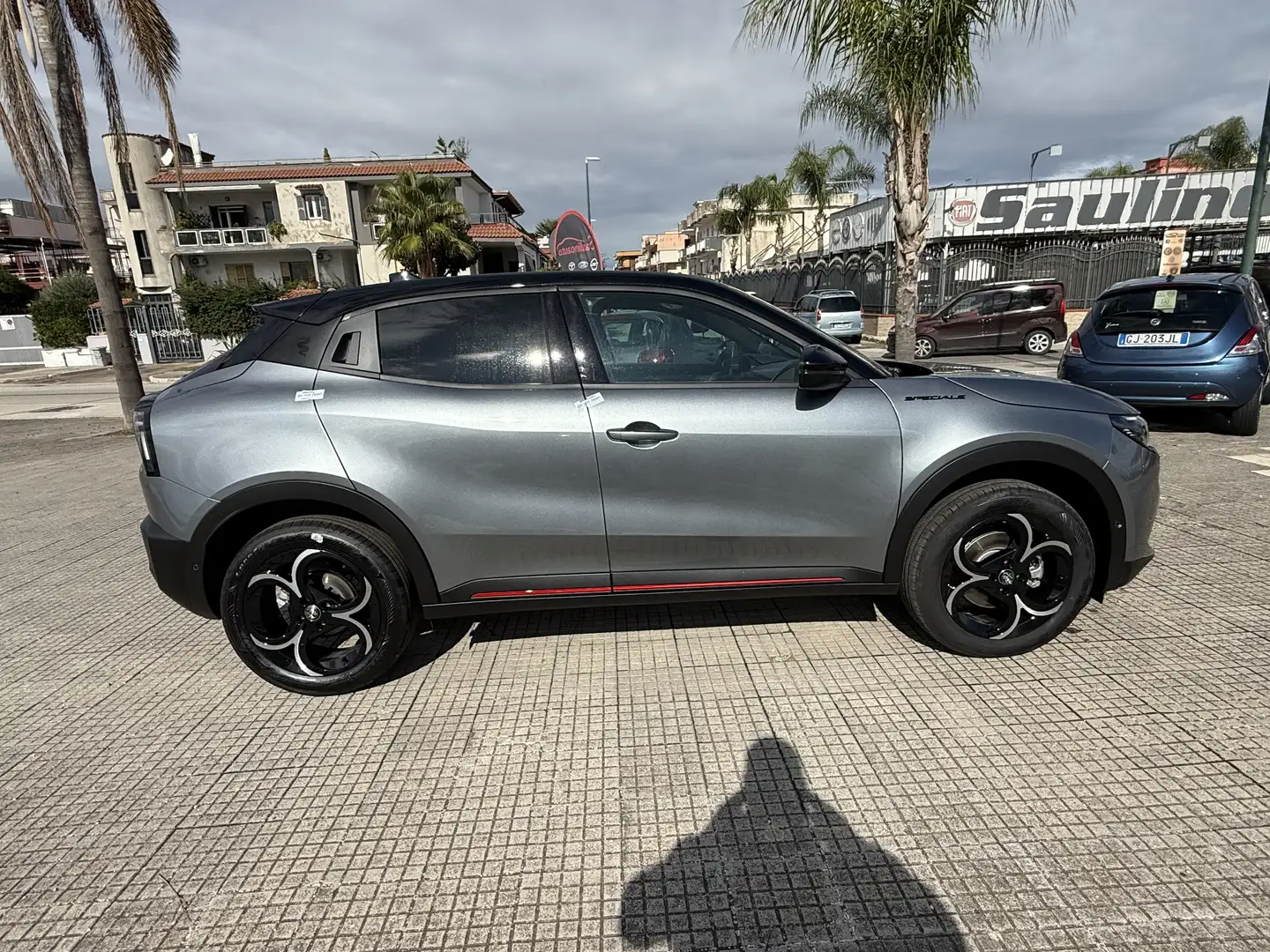 Alfa Romeo Junior 1.2 ibrida Speciale 145cv edct6 Grigio - 2