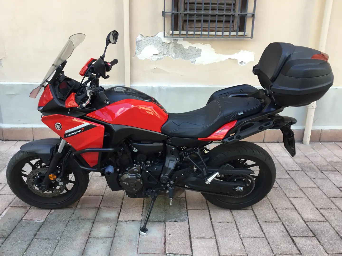 Yamaha Tracer 7 GT Anno2021 Rouge - 1