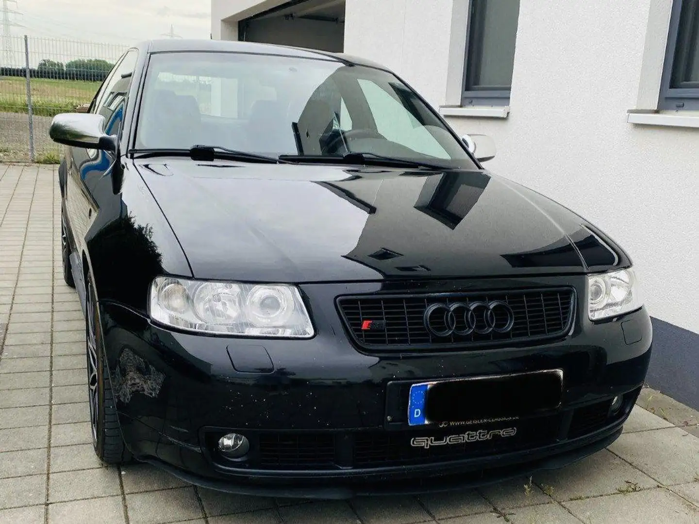 Audi S3 S3 1.8 T quattro Schwarz - 1