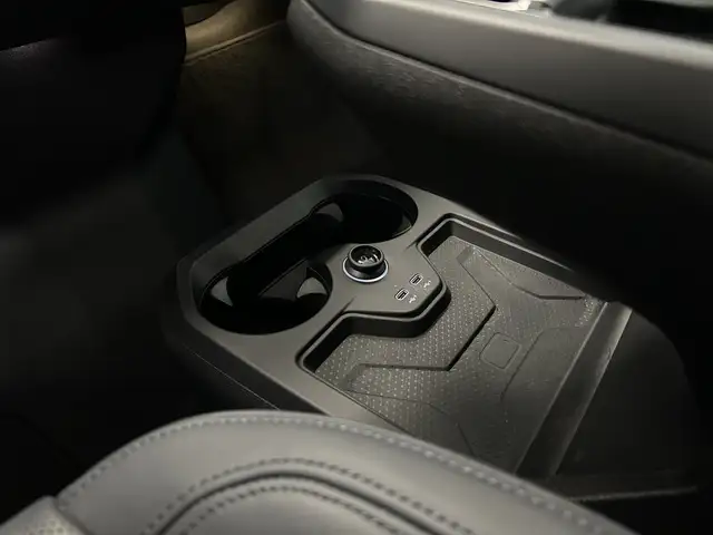BMW Ix view 24