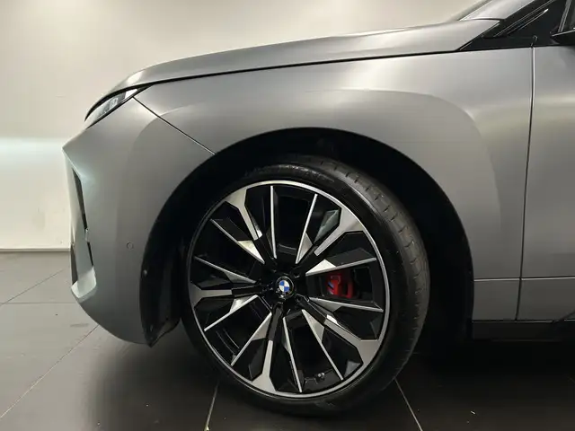BMW Ix view 10
