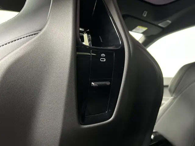 BMW Ix view 18