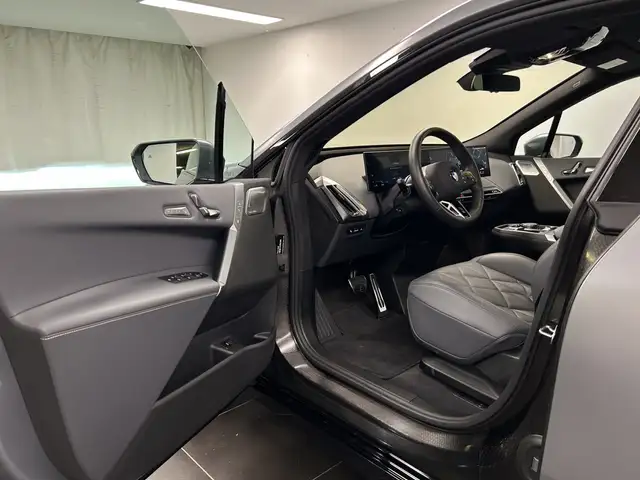 BMW Ix view 30