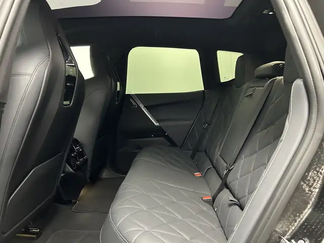 BMW Ix view 16
