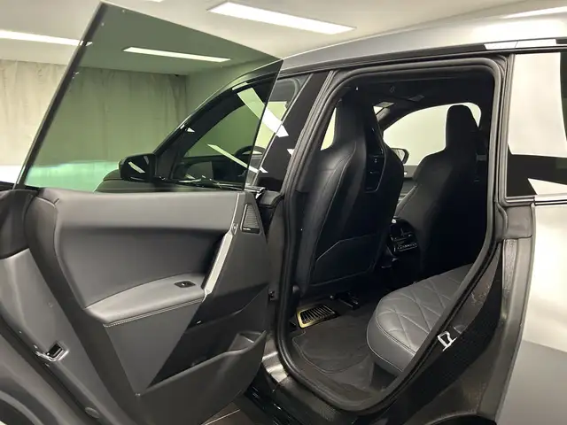 BMW Ix view 14