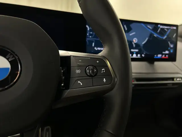 BMW Ix view 29