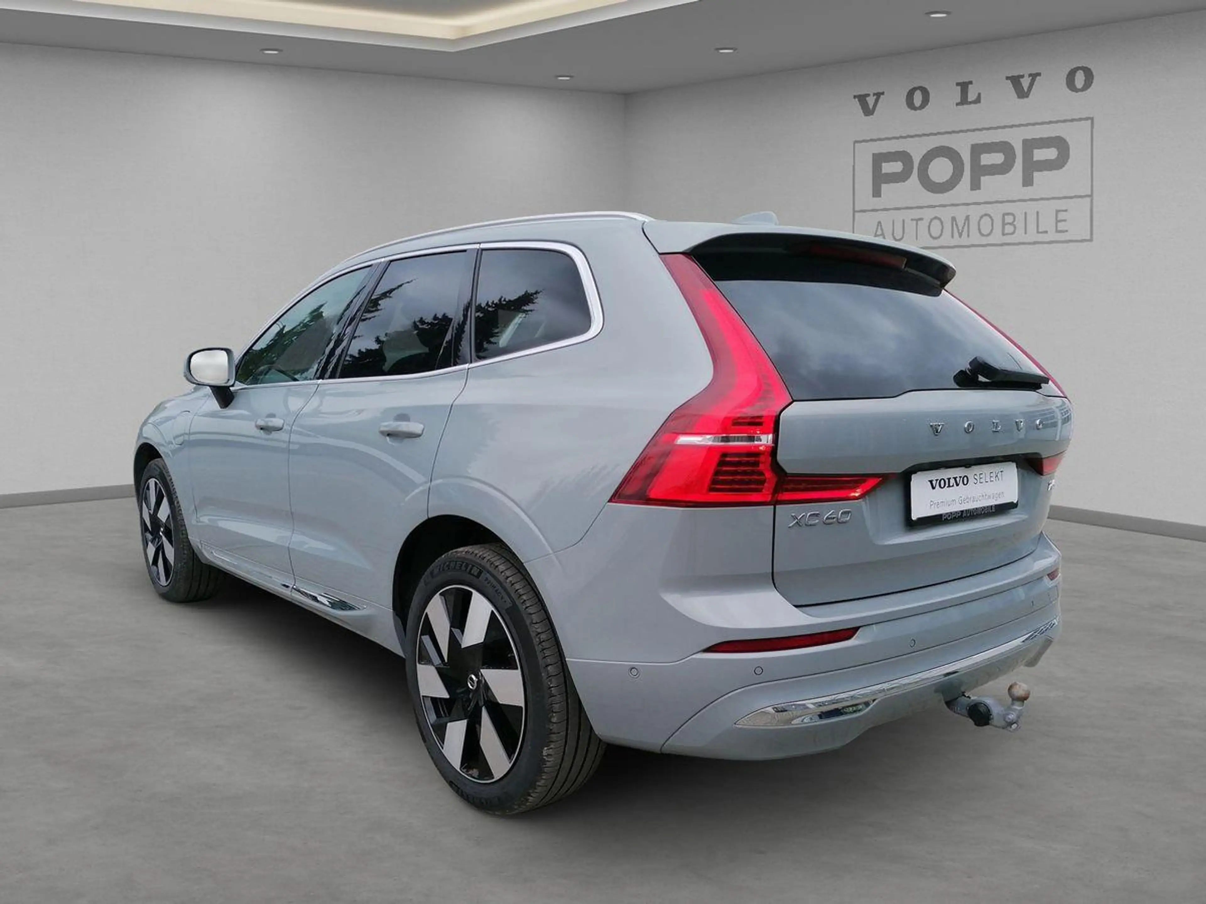 Volvo XC60 T6 AWD Plus 360° ACC AHK FHZ H&K LUFT STDHZ — photo 3