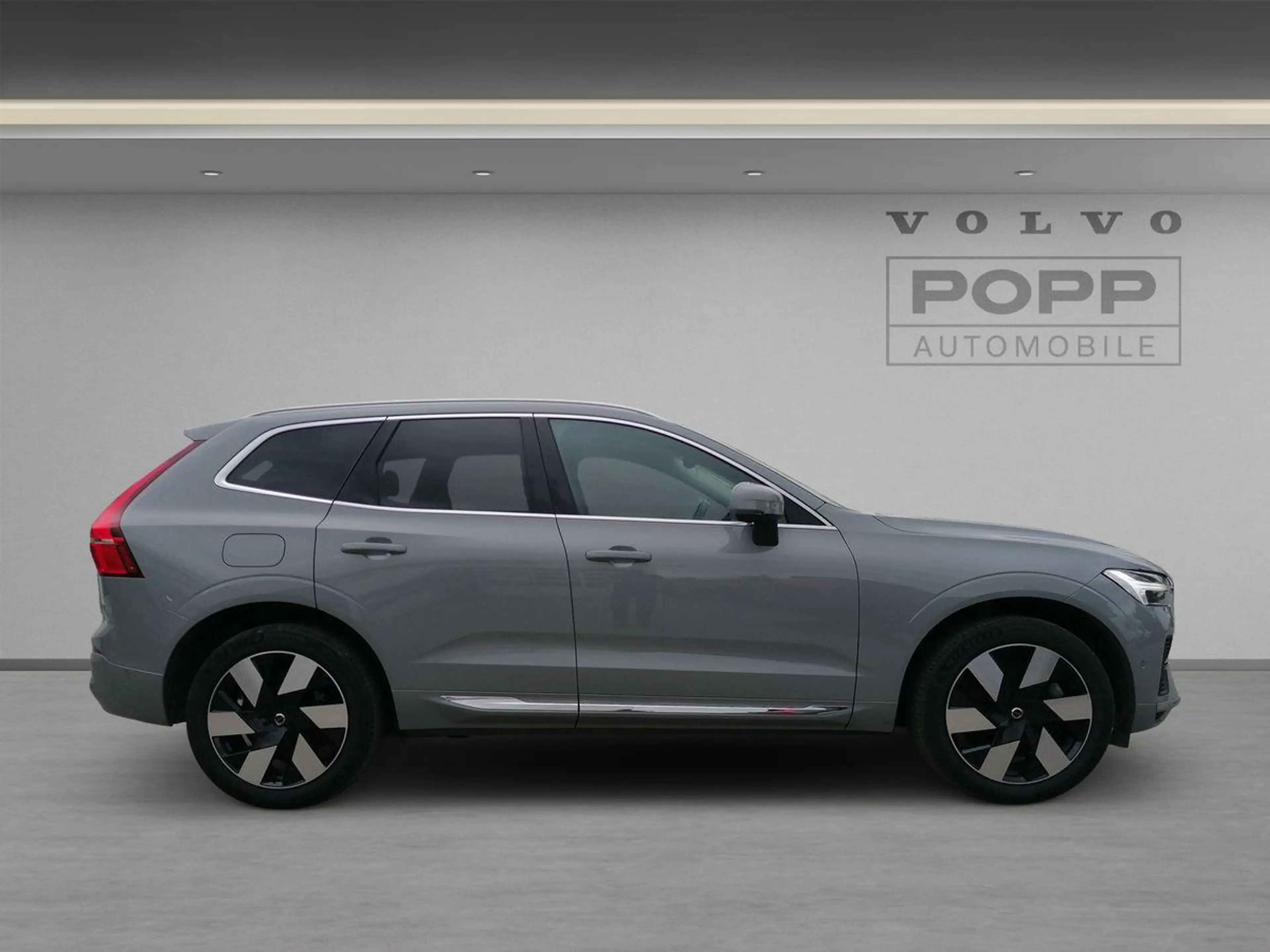 Volvo XC60 T6 AWD Plus 360° ACC AHK FHZ H&K LUFT STDHZ — photo 6
