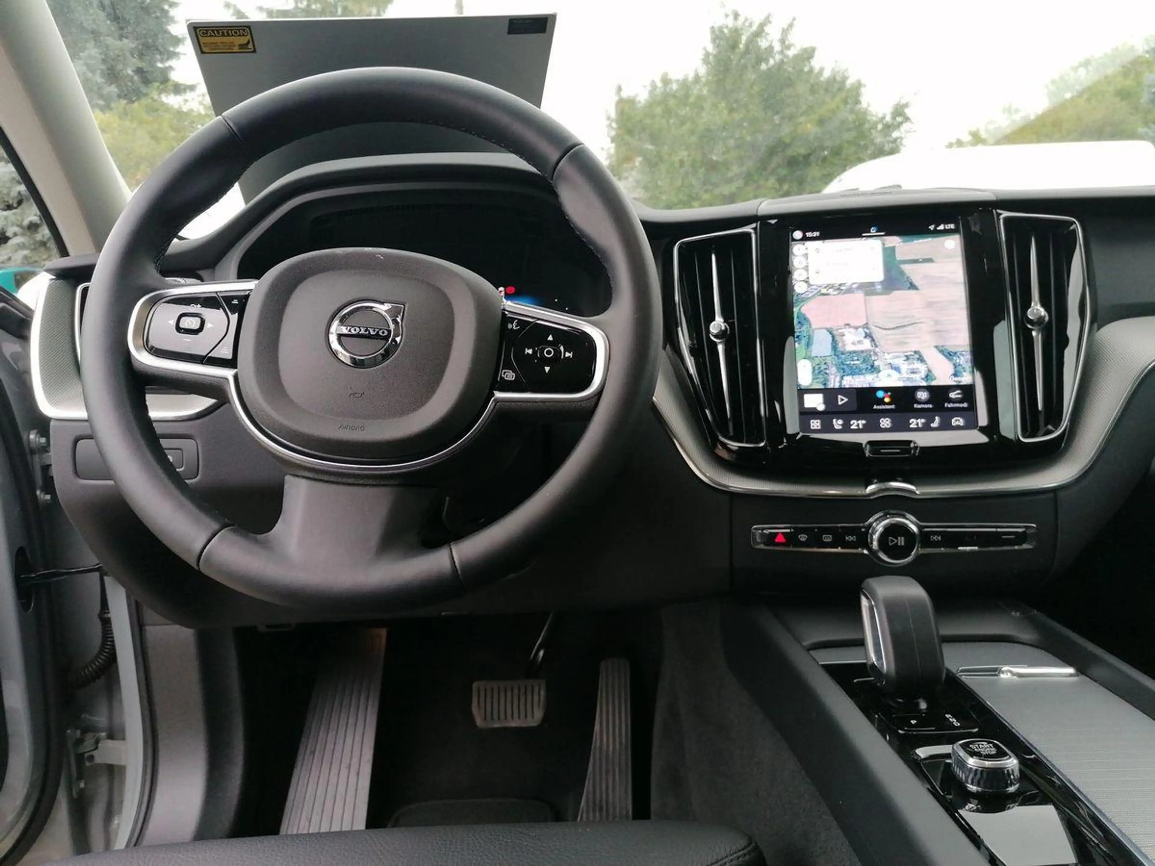 Volvo XC60 T6 AWD Plus 360° ACC AHK FHZ H&K LUFT STDHZ — photo 11