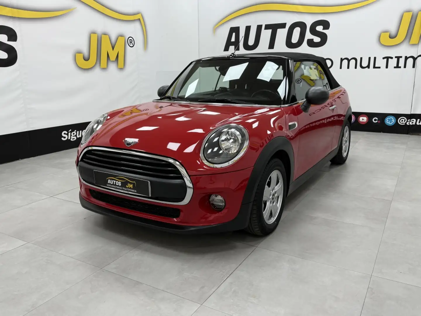 MINI One Cabrio Rojo - 1